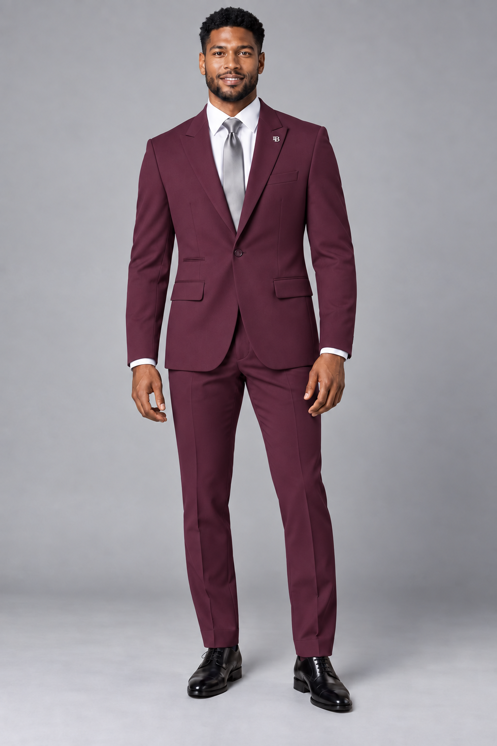 Barocco SU600 Burgundy slim fit two-piece suit on model with single-button notch lapel jacket