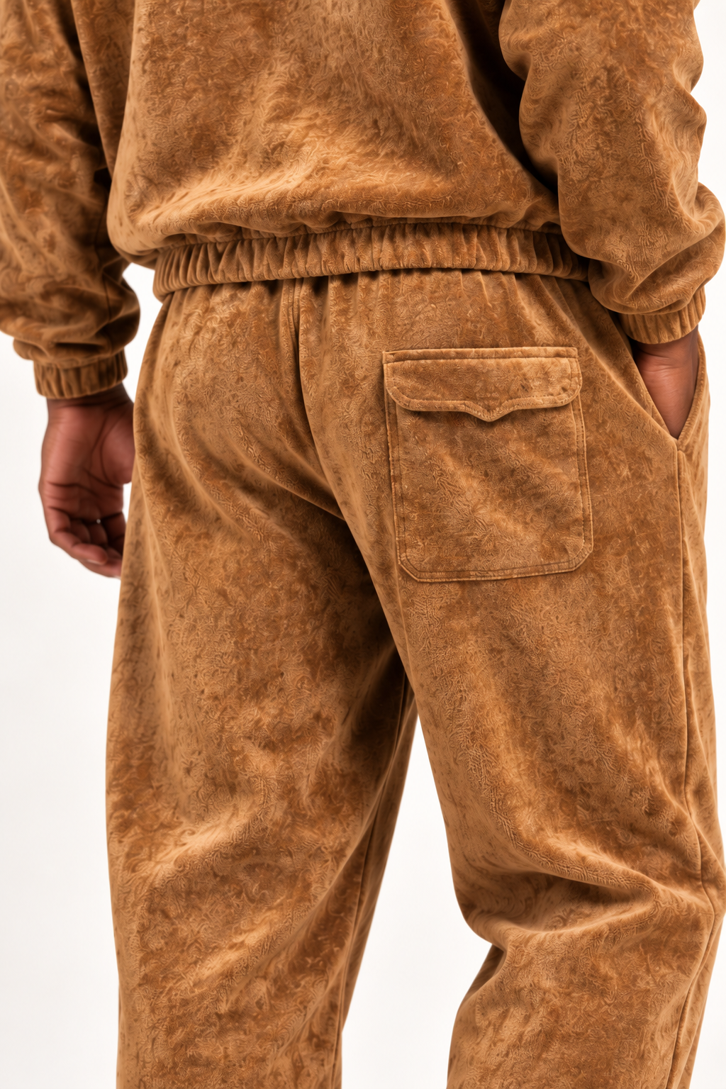 Insomnia Gold Label Brown pants close-up of flap patch pocket correctly placed on right rear seat