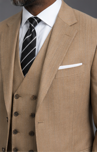 Saboo DB5200 Beige three-piece suit — lapel vest view