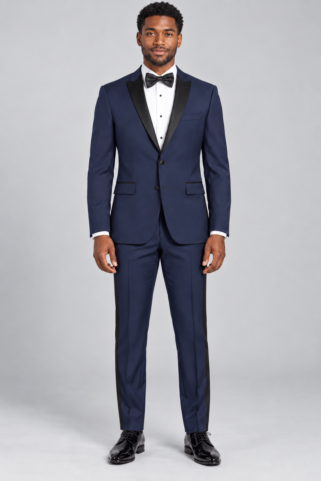 Vinci T-SC900 navy tuxedo with black satin notch lapels and black satin trouser stripes